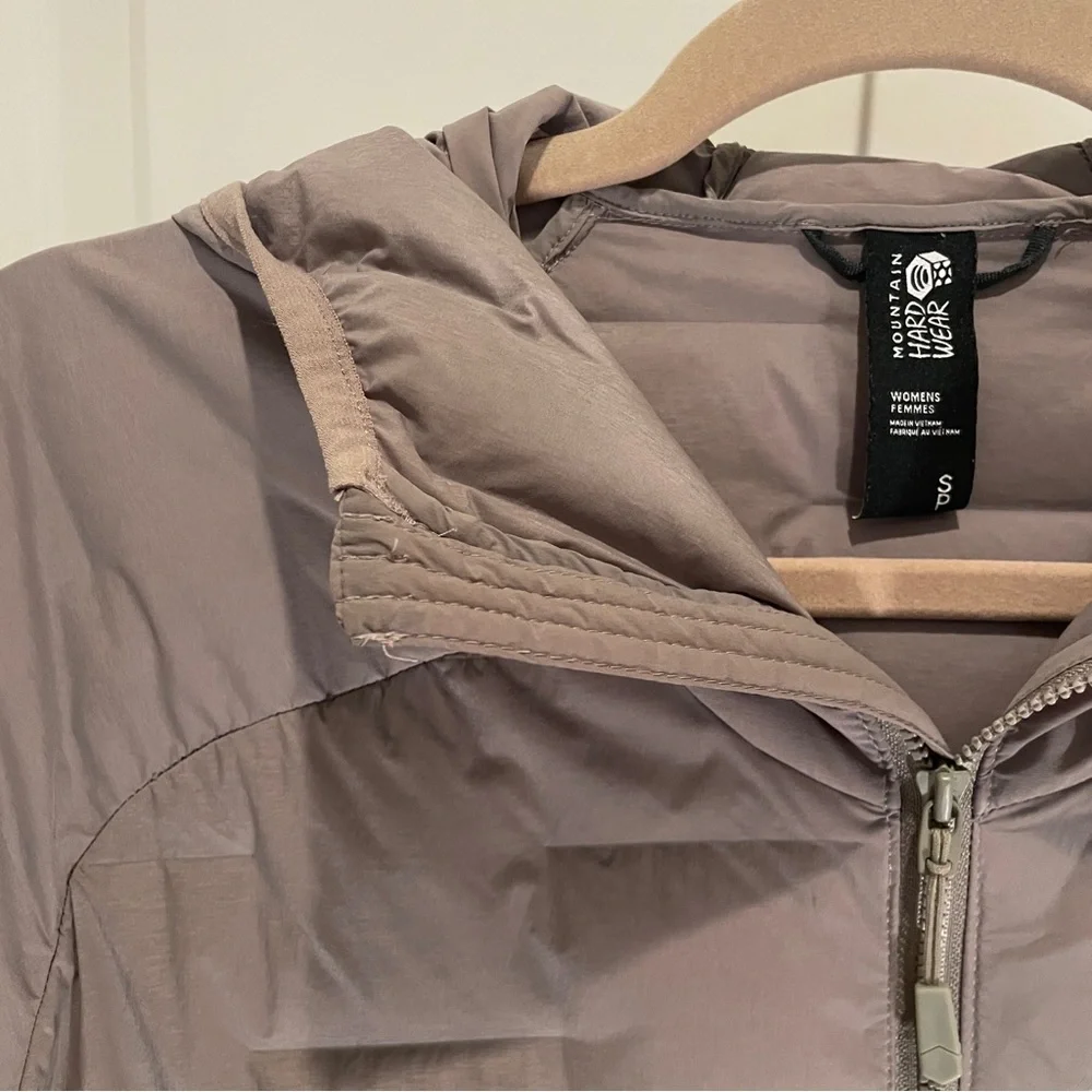 Mountain Hardwear Women's Hooded Puffer Jacket - Dusty Mauve - Picture 3 of 13